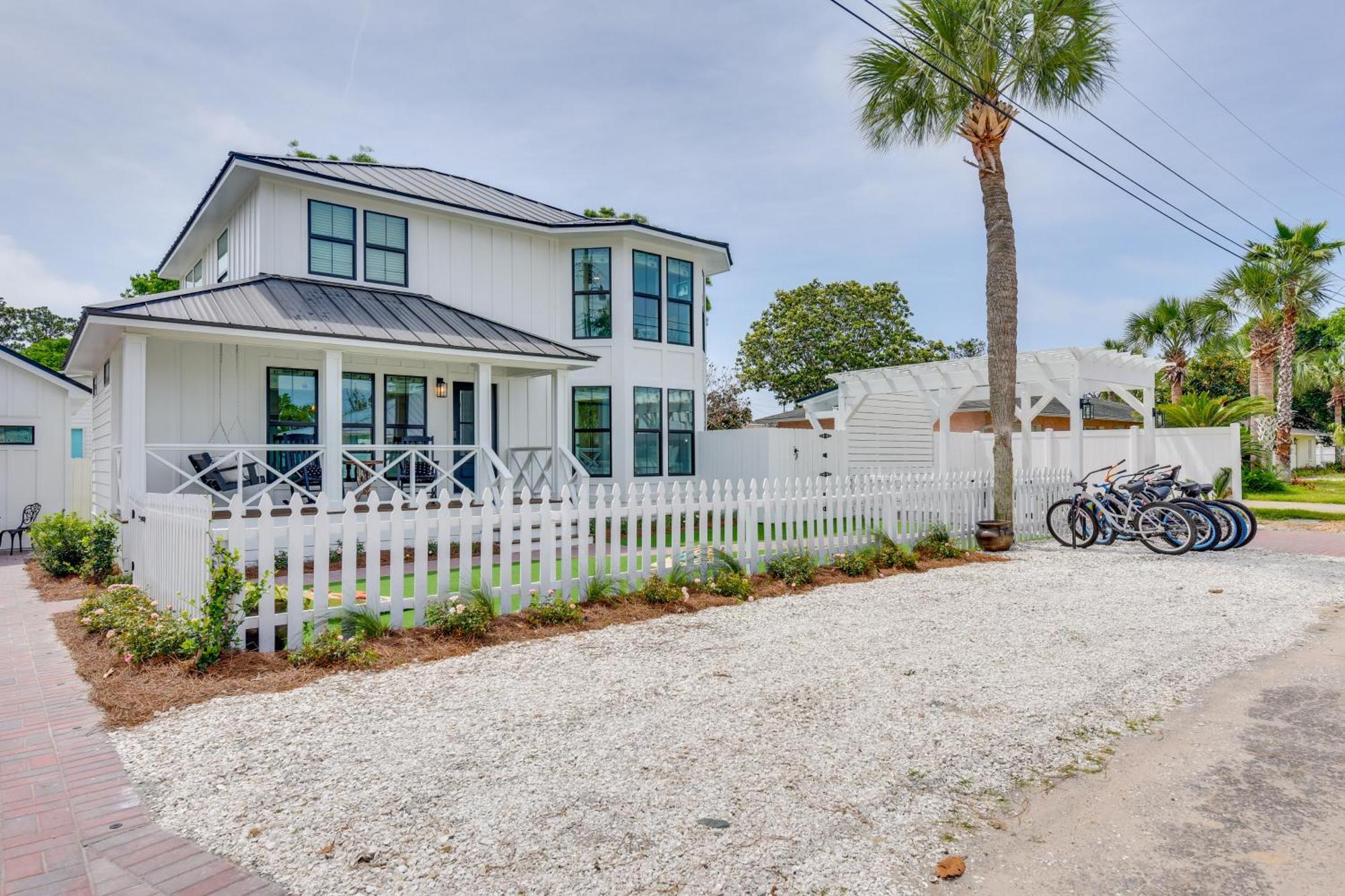 Holiday home Walk To Laguna Pcb With Pool Near Gulf! *